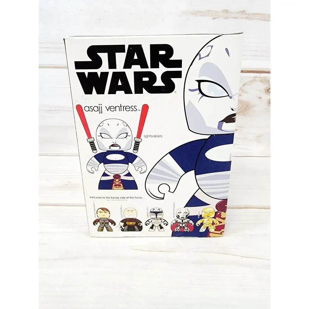 Star Wars 2008 Mighty Muggs Asajj Ventress Vinyl Figure Clone Wars Hasbro NEW